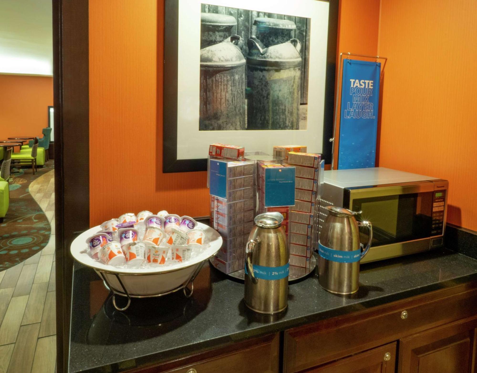 Hampton Inn Hazleton Eksteriør billede